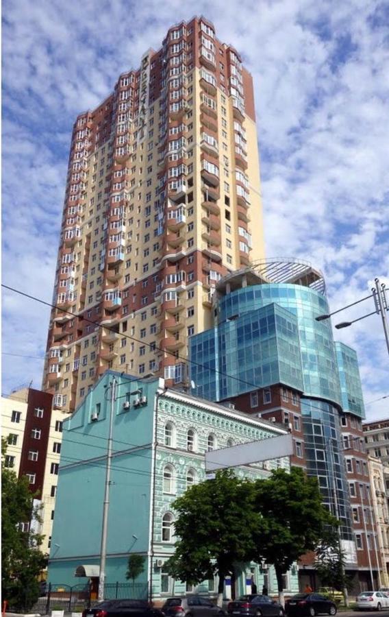Uno Apart Hotel Kiew Exterior foto