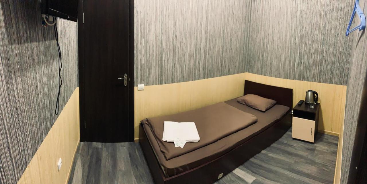 Uno Apart Hotel Kiew Exterior foto